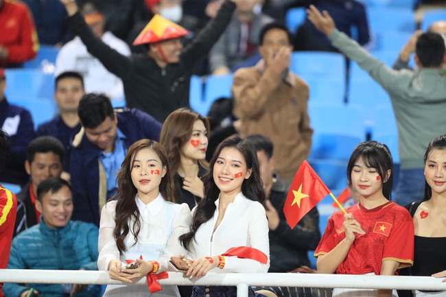 VTV6 trực tiếp bóng đá Việt Nam vs Malaysia: Quang Hải dự bị - Ảnh 14.