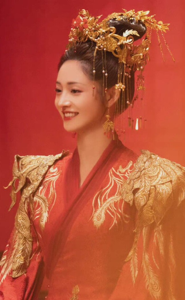 7 tân nương đẹp nhất màn ảnh Hoa ngữ 2022: Dương Tử - Triệu Lộ Tư xinh nức nở cũng phải chịu thua nhan sắc diễm lệ của trùm cuối - Ảnh 11.