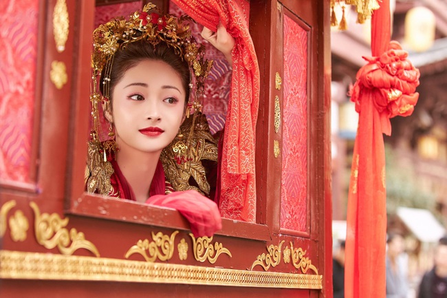 7 tân nương đẹp nhất màn ảnh Hoa ngữ 2021: Dương Tử - Triệu Lộ Tư xinh nức nở cũng phải chịu thua nhan sắc diễm lệ của trùm cuối  - Ảnh 9.