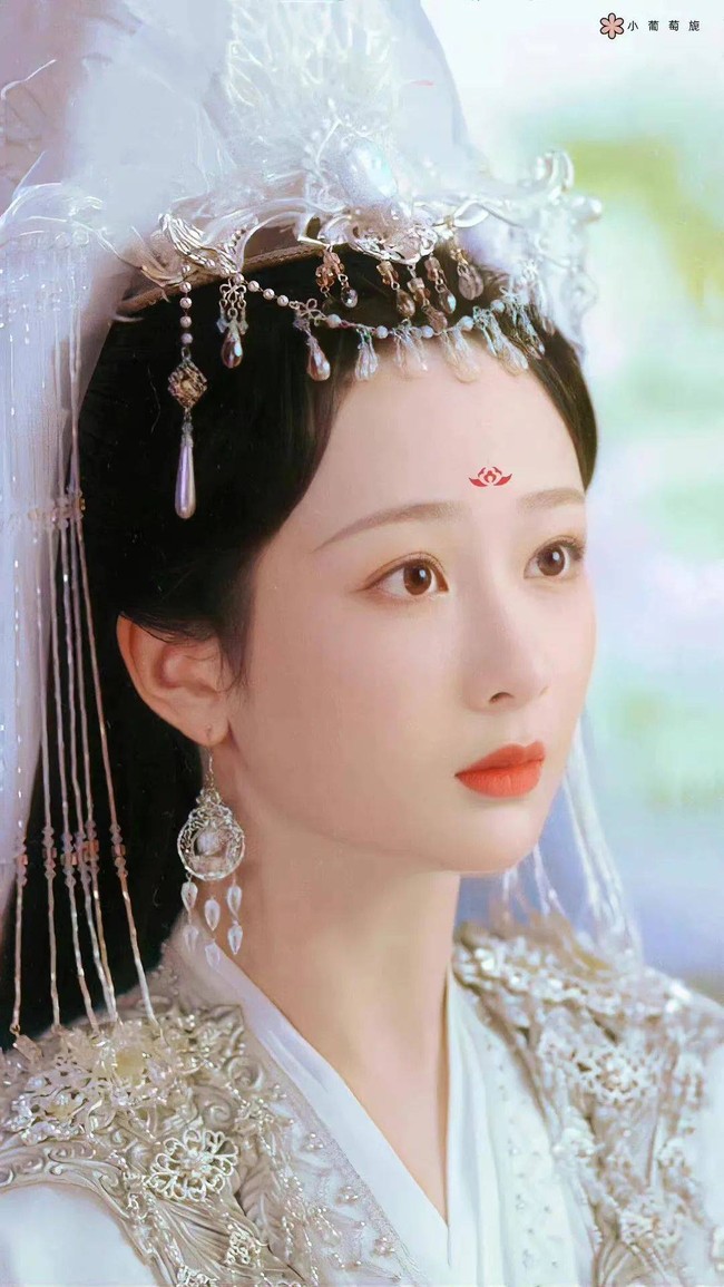7 tân nương đẹp nhất màn ảnh Hoa ngữ 2022: Dương Tử - Triệu Lộ Tư xinh nức nở cũng phải chịu thua nhan sắc diễm lệ của trùm cuối - Ảnh 4.