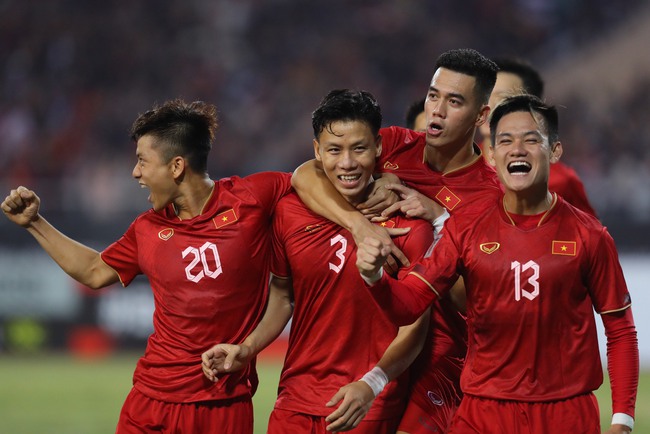 Tin nóng AFF Cup ngày 1/1: Tuyển Việt Nam trở lại tập luyện đấu Myanmar - Ảnh 3.