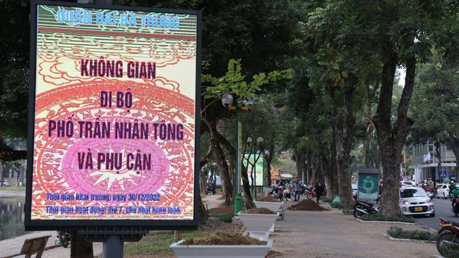 Hà Nội tổ chức giao thông tại không gian đi bộ phố Trần Nhân Tông - Ảnh 1.
