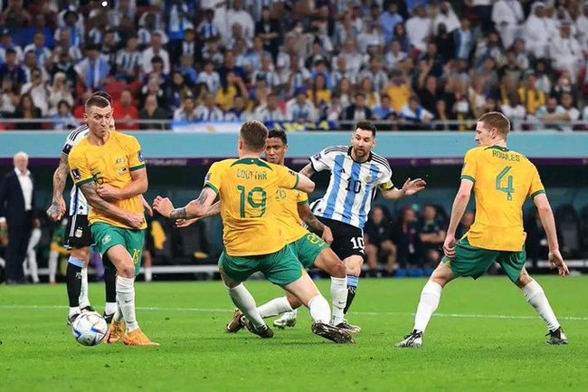 Kết quả bóng đá Argentina 2-1 Úc: Messi và đồng đội tiến vào tứ kết - Ảnh 1.