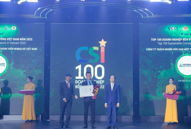 Herbalife Việt Nam được vinh danh top 100 Doanh nghiệp Bền vững Việt Nam năm 2022 - Ảnh 1.