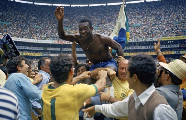 Ngay trước khi qua đời, Vua bóng đá Pele đã kịp hoàn thành di nguyện của người con gái quá cố - Ảnh 3.
