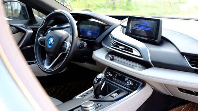 Dân chơi Hà Nội bán cặp Ford Mustang và BMW i8 cùng đời biển 'khủng' giá 5,9 tỷ đồng - Ảnh 13.