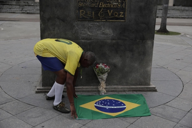 Brazil tổ chức quốc tang Pele ra sao ? - Ảnh 9.