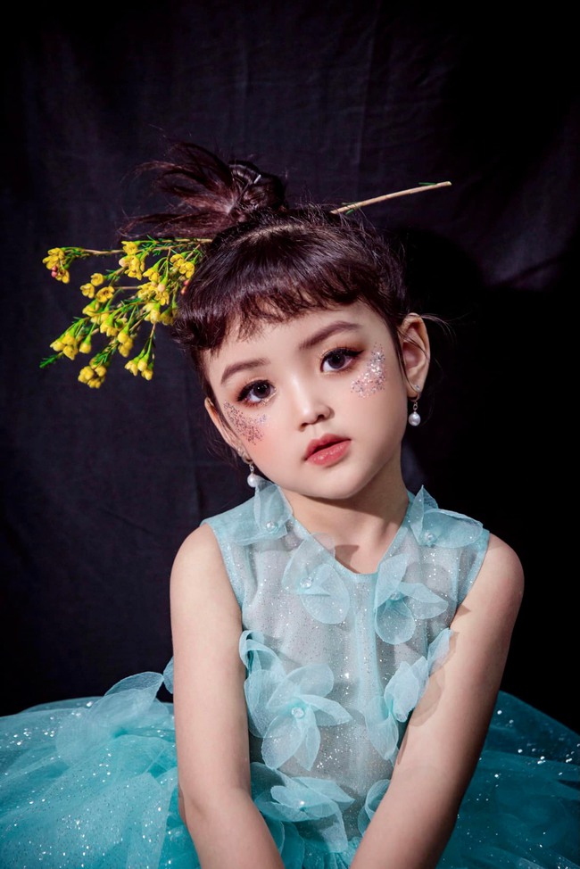 'Con gái' Quỳnh Kool đang gây sốt: Từng đóng Thu Quỳnh hồi nhỏ, xinh như thiên thần - Ảnh 3.