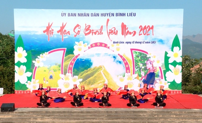 Du lịch Việt Nam: Nhiều lễ hội văn hóa thu hút du khách dịp cuối năm - Ảnh 1.