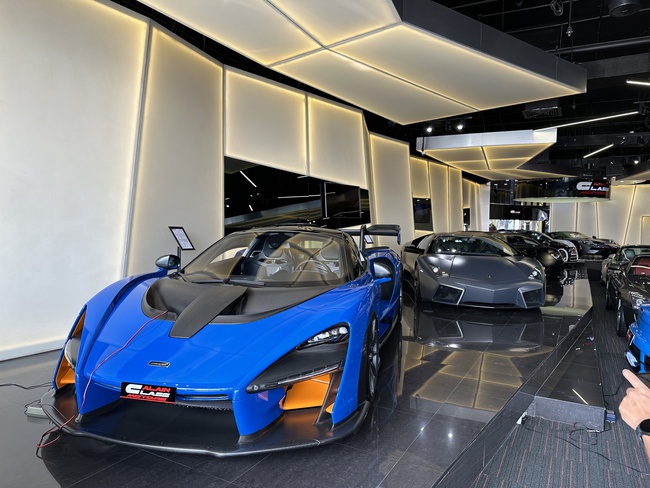 Khám phá showroom khét tiếng chuyên bán hyper-car cho đại gia Việt: Có nhiều siêu phẩm độc nhất thế giới - Ảnh 4.