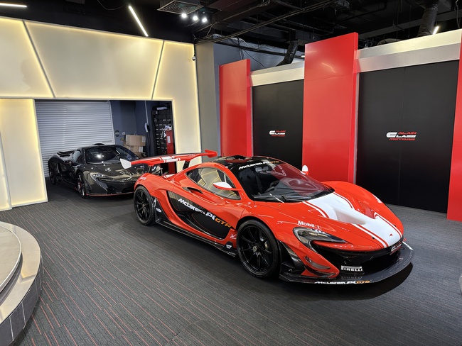 Khám phá showroom khét tiếng chuyên bán hyper-car cho đại gia Việt: Có nhiều siêu phẩm độc nhất thế giới - Ảnh 7.