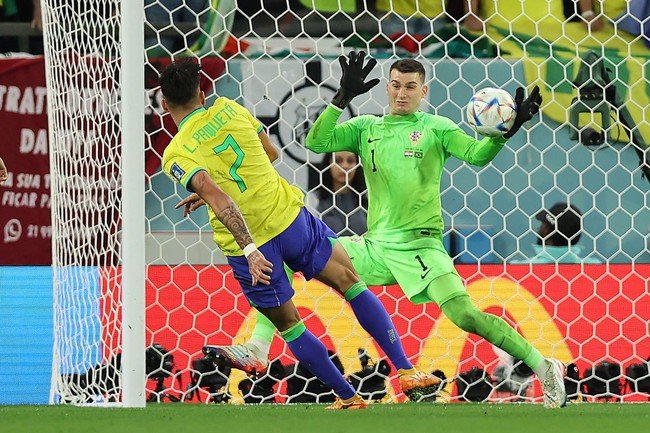 ĐIỂM NHẤN Croatia 1-1 Brazil (pen 4-2): Livakovic phá hủy giấc mơ của Neymar - Ảnh 3.
