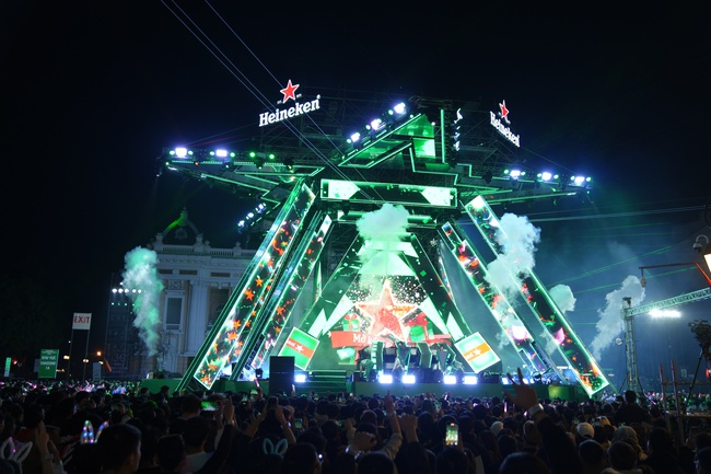 DJ Hyo cực cháy, Thu Minh - Mỹ Linh mở kết nối bất ngờ tại Heineken Countdown 2023 - Ảnh 1.