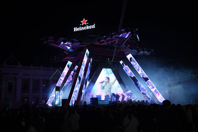 DJ Hyo cực cháy, Thu Minh - Mỹ Linh mở kết nối bất ngờ tại Heineken Countdown 2023 - Ảnh 12.