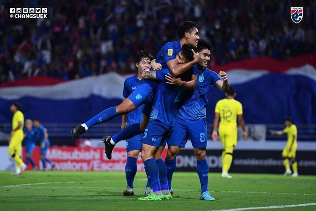 Kết quả bóng đá Thái Lan 3-0 Malaysia: Chiến thắng thuyết phục - Ảnh 1.