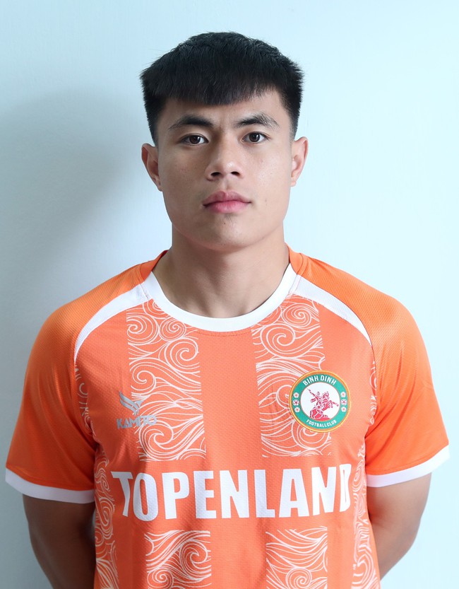 Bóng đá Việt Nam 2023: Đội hình cầu thủ tuổi Mão - Ảnh 8.