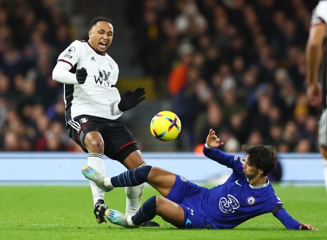 Video bàn thắng trận Fulham 2-1 Chelsea: Joao Felix ra mắt thảm họa - Ảnh 4.