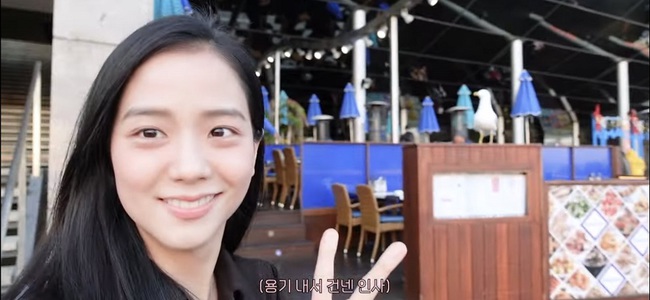 Những khoảnh khắc khó quên trong Vlog mới của Jisoo Blackpink - Ảnh 3.