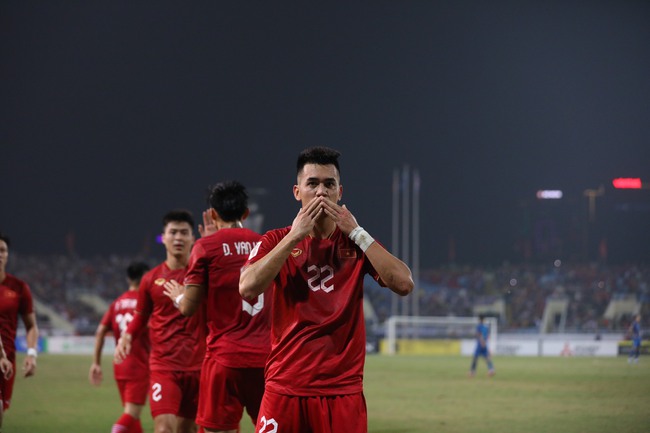 Bóng đá Việt Nam ngày 14/1: Tiến Linh có thể trở thành Vua phá lưới AFF Cup 2022 - Ảnh 1.