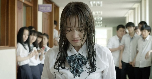 Bạo lực học đường ở Hàn Quốc: Giáo viên không dám lên tiếng, những câu chuyện có thật còn dã man hơn phim The Glory của Song Hye Kyo - Ảnh 4.