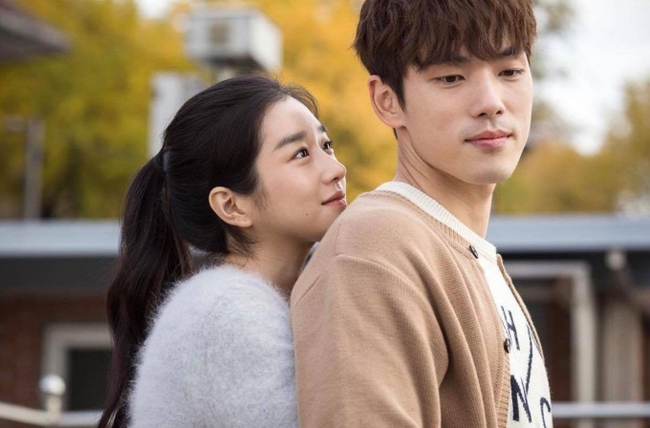 4 lần đổi diễn viên ồn ào nhất phim Hàn: Người bỏ vai vì lệnh của bạn gái, riêng Hoàn Hồn 2 sắp hết vẫn bị chỉ trích thậm tệ - Ảnh 9.