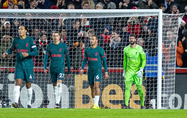 VIDEO bàn thắng trận Brentford 1-3 Liverpool: The Kop thảm bại trên sân Brentford - Ảnh 3.