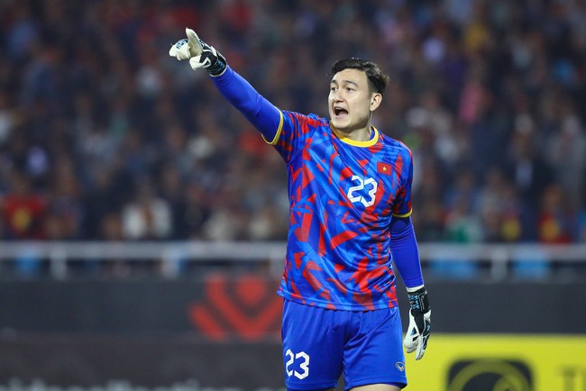 HLV Antoine Hey: ‘Tôi muốn có thủ môn như của tuyển Việt Nam’ - Ảnh 2.