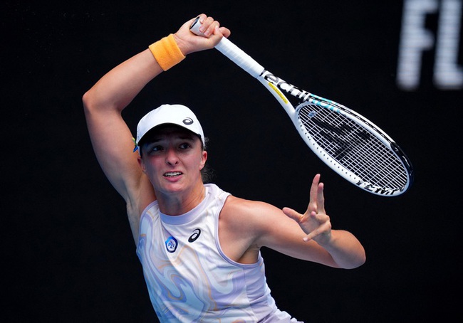 Australian Open 2023: Elena Rybakina hạ gục hạt giống số 1 Iga Swiatek tại vòng 4 - Ảnh 4.