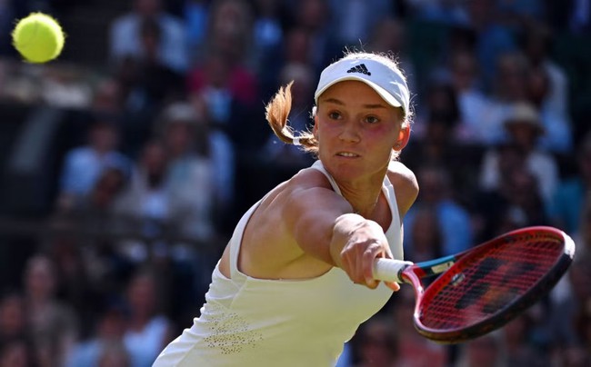 Australian Open 2023: Elena Rybakina hạ gục hạt giống số 1 Iga Swiatek tại vòng 4 - Ảnh 3.