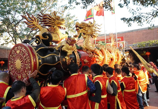 Bắc Ninh: Tưng bừng Lễ hội rước pháo Đồng Kỵ - Ảnh 1.