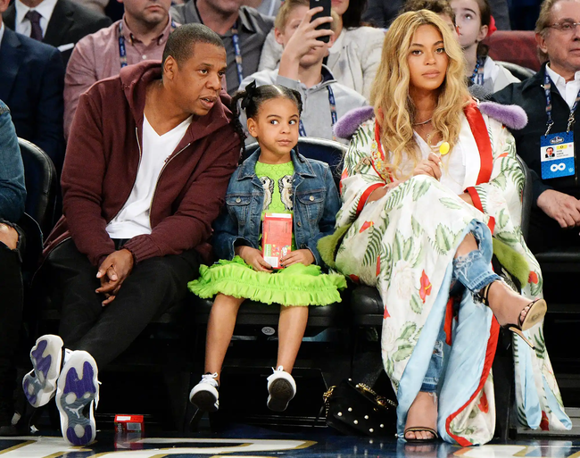 Beyoncé's daughter is only 10 years old, but she makes everyone shocked by her ability to spend tens of thousands of dollars in a blink of an eye - Photo 2.