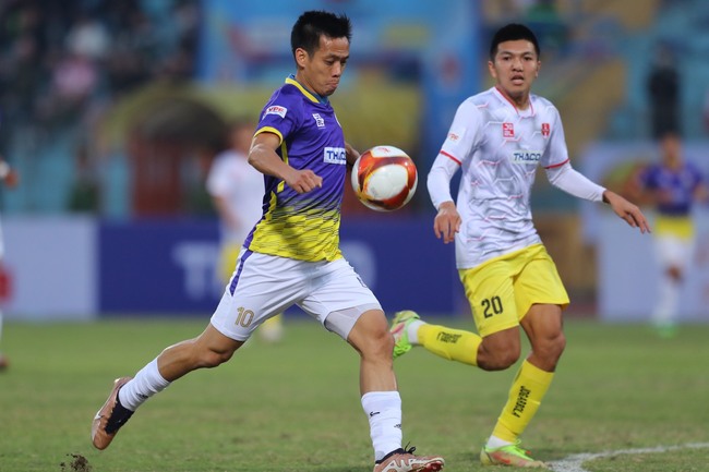 Hà Nội FC vẫn bay bổng với Văn Quyết - Ảnh 1.