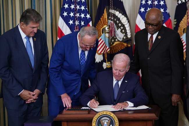 Mỹ: Tổng thống Biden phân bổ tài chính cho các chương trình vũ trụ - Ảnh 1.