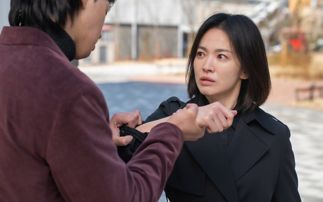 Song Hye Kyo đáp trả khi bị chê già trong ‘The Glory’ - Ảnh 2.