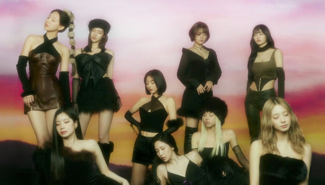 Twice trở thành nữ nghệ sĩ K-pop đầu tiên chiến thắng tại 'Billboard Women In Music' - Ảnh 2.