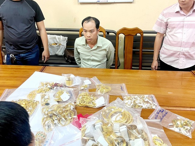 Thành phố Hồ Chí Minh: Đã bắt được đối tượng trộm hơn 100 lượng vàng - Ảnh 1.