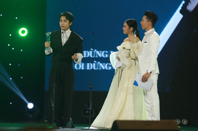 Hoàng Thùy Linh lần thứ 2 đại thắng với Làn Sóng Xanh, Mỹ Tâm nhận giải thưởng đặc biệt - Ảnh 6.