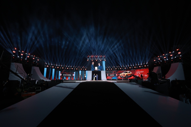 Những khoảng khắc ấn tượng đêm Gala Car Choice Awards 2022: 'Bữa tiệc' của xe, âm thanh và ánh sáng - Ảnh 8.