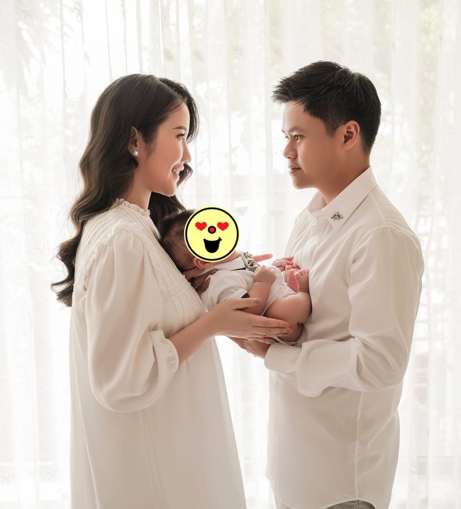 Primmy Trương sau 2 năm làm siêu đám cưới với Phan Thành: Hạ sinh đích tôn cho nhà họ Phan, thân thiết với em dâu tương lai - Ảnh 3.