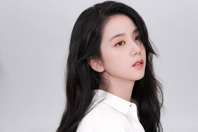 Top 15 nữ diễn viên xinh đẹp nhất xứ Hàn năm 2023: Suzy chỉ đứng thứ 5 - Ảnh 16.