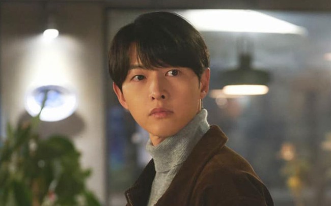 Song Joong Ki và Song Hye Kyo tránh cảnh hôn, ít khoe tình cảm trong phim mới - Ảnh 8.