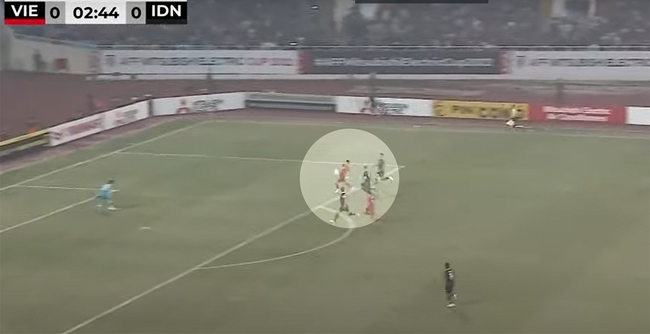 Việt Nam 2-0 Indonesia: Tiến Linh vẫn xứng đáng là sát thủ đích thực - Ảnh 4.