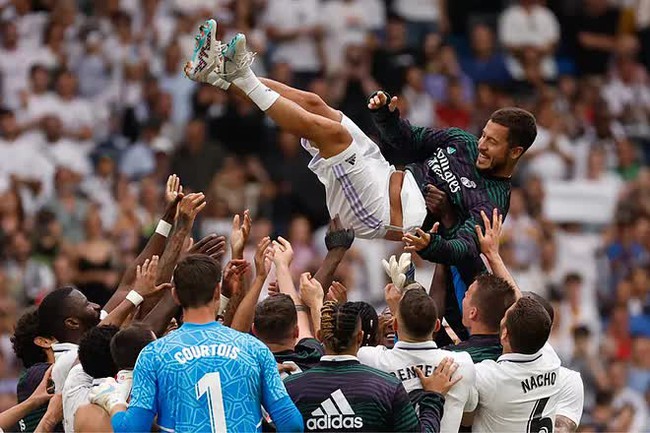 Eden Hazard chính thức tuyên bố giải nghệ ở tuổi 32, nhiều người hâm mộ tiếc nuối - Ảnh 2.