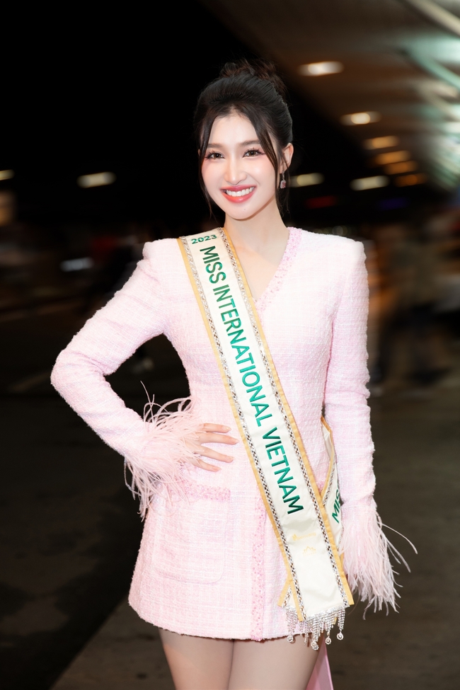 Phương Nhi chính thức lên đường sang Nhật Bản chinh chiến tại Miss International 2023 - Ảnh 2.