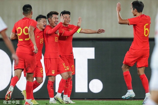 Bóng đá Việt Nam 11/10: ĐT Việt Nam giữ nguyên thứ hạng FIFA, cầu thủ Trung Quốc khen ĐT Việt Nam - Ảnh 3.