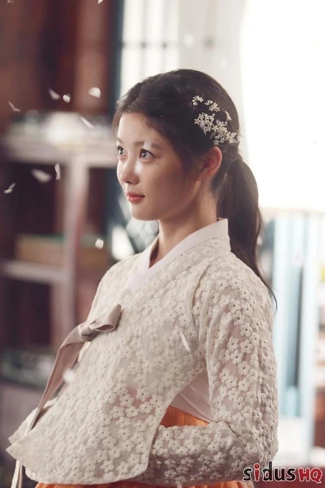 'Em gái quốc dân' Kim Yoo Jung trở lại màn ảnh sau phẫu thuật thẩm mỹ - Ảnh 6.