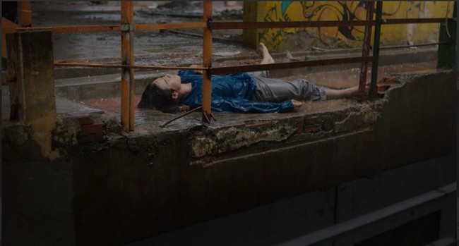'Thành phố ngủ gật': Phim kiệm thoại nhưng nhiều thông điệp về mối quan hệ giữa người với người - Ảnh 6.