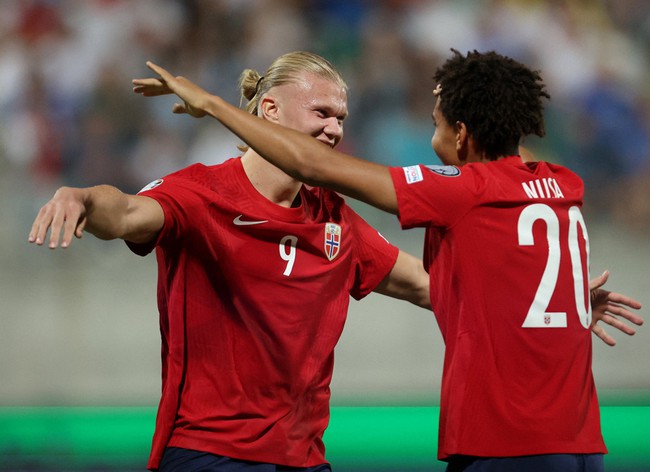Vòng loại EURO 2024: Haaland lập cú đúp giúp Na Uy đại thắng, Tây Ban Nha giành 3 điểm ngoạn mục - Ảnh 2.