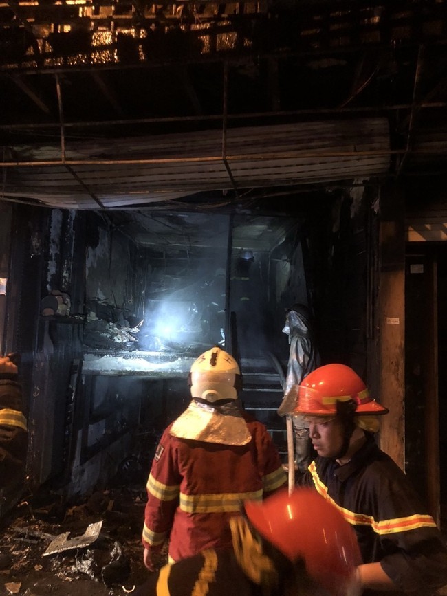 Hà Nội: Điều tra nguyên nhân vụ hỏa hoạn tại nhà dân - Ảnh 1.