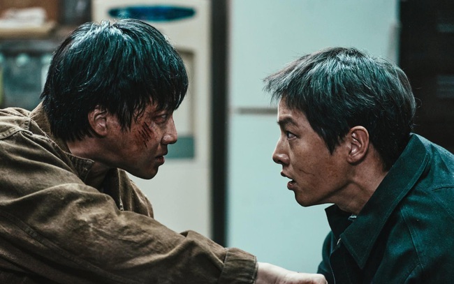 Phim điện ảnh của Song Joong Ki có màn ra không mấy ấn tượng - Ảnh 2.